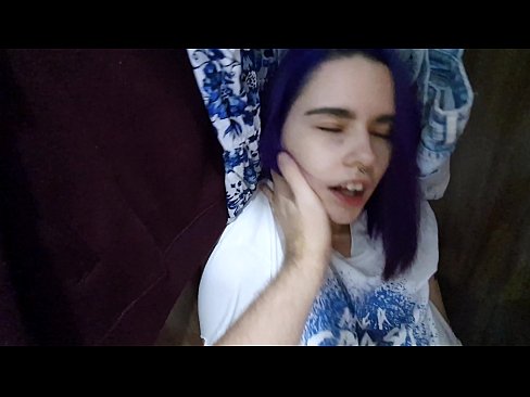 ❤️ Ndinamupeza sis wanga ali kuchipinda ndikumuthandiza kulira ️ pa ny.oldsex.ru ❌️❤